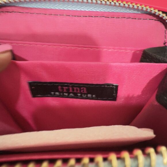 Trina Turk Zip Around Wallet Faux Leather Multi Color Abstract NWT 8" x 4" - Picture 6 of 6